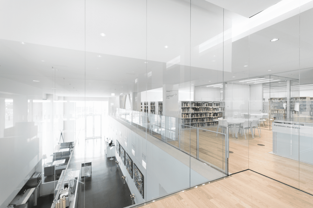 Una de las bibliotecas mejor diseñadas de los últimos años está en canadá