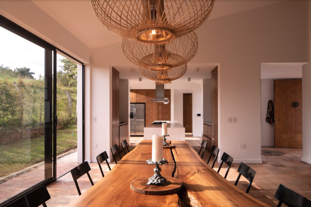 La restauración de una casa en pereira que se mezcla con la arquitectura tradicional española La restauración de una casa en pereira que se mezcla con la arquitectura tradicional española