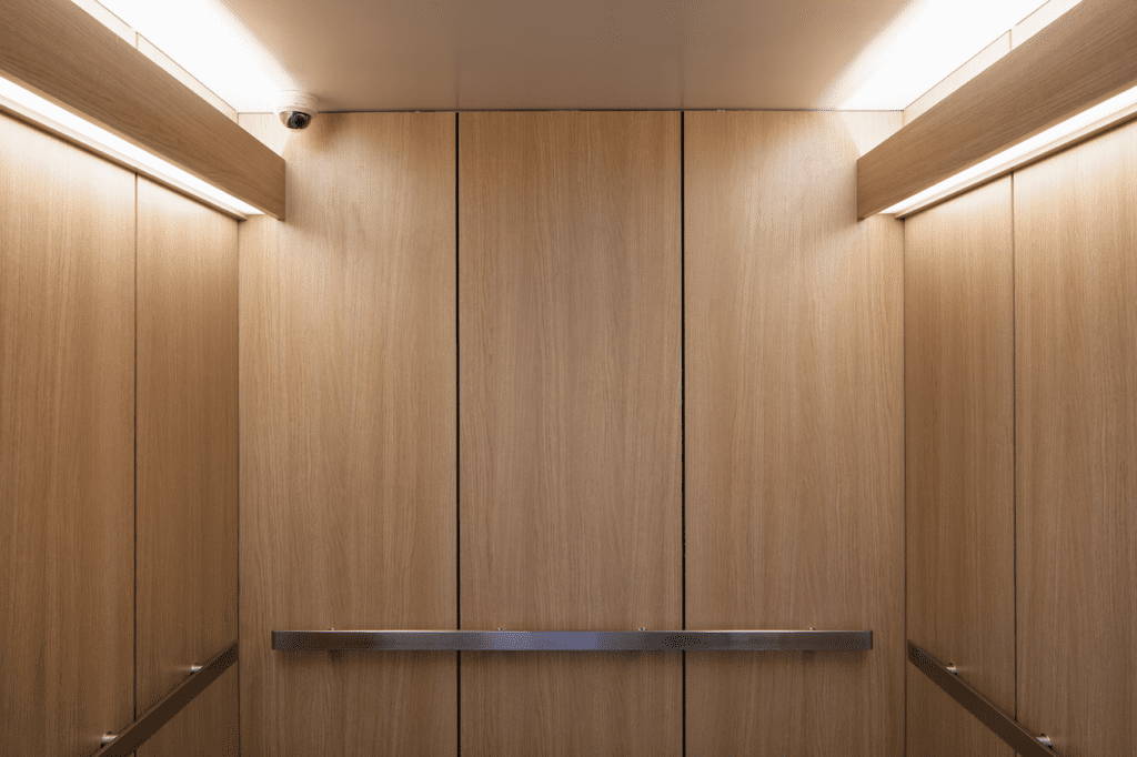 La modernización de los ascensores de las emblemáticas torres del parque, en bogotá