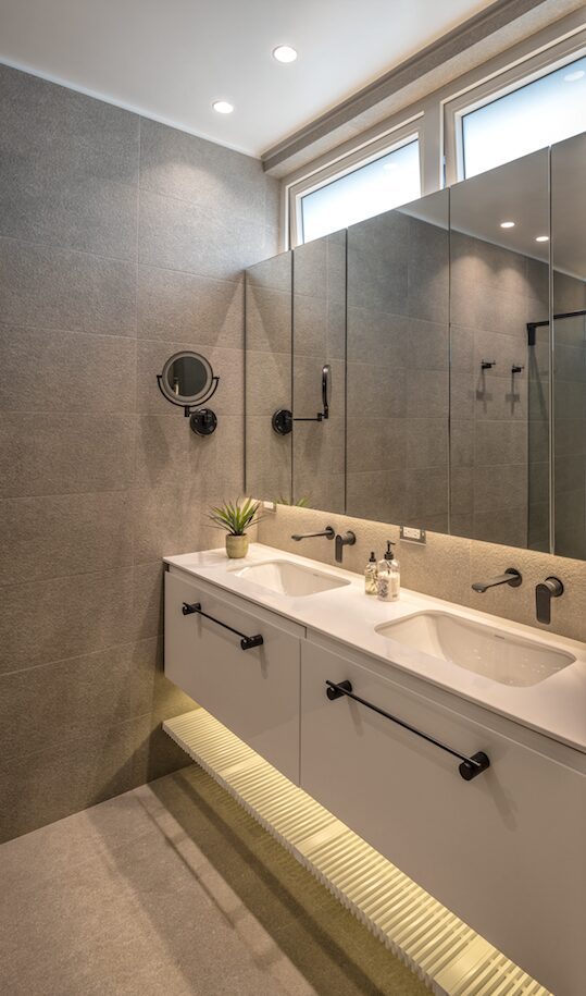 La transformación de un apartamento bogotano de materiales cálidos y colores neutros La transformación de un apartamento bogotano de materiales cálidos y colores neutros