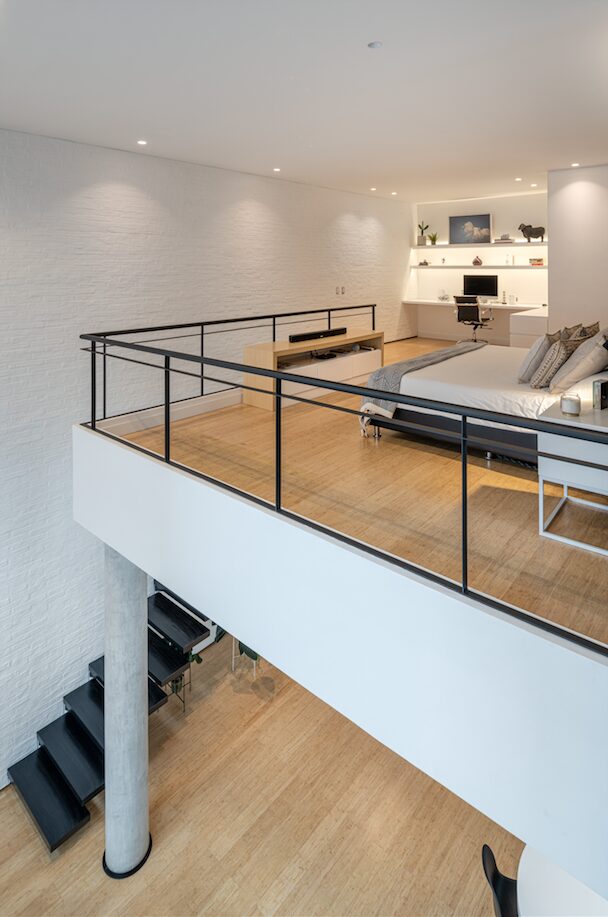 La transformación de un apartamento bogotano de materiales cálidos y colores neutros La transformación de un apartamento bogotano de materiales cálidos y colores neutros