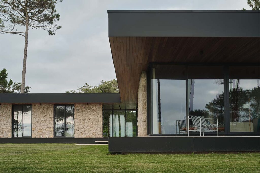 Esta casa parece vieja, pero es nueva: arquitectura que respeta la tradición Esta casa parece vieja, pero es nueva: arquitectura que respeta la tradición