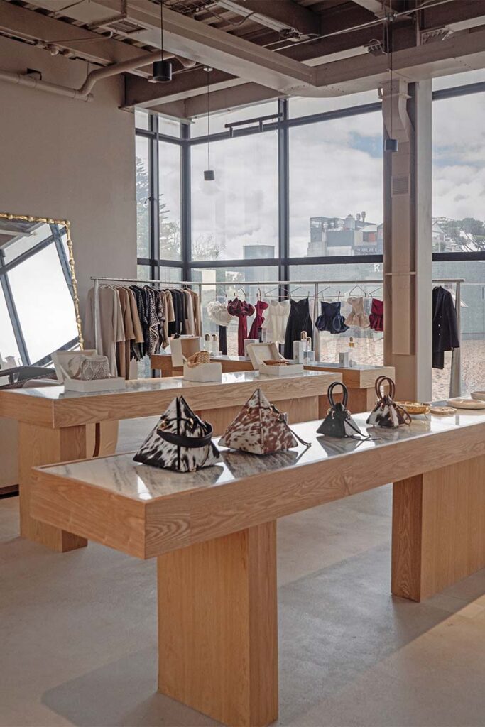 Casa ouart: una tienda con treinta marcas que celebran el diseño, la moda y el arte