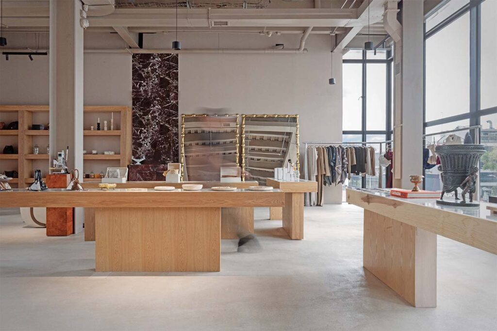 Casa ouart: una tienda con treinta marcas que celebran el diseño, la moda y el arte