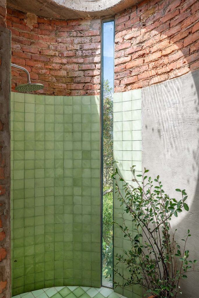 Esta premiada casa en el valle de tenza se reconstruyó con estéticas de la región