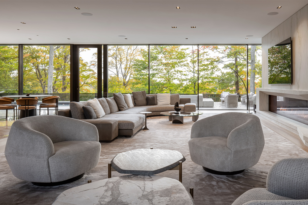 Una casa cálida y cómoda diseñada en forma de t Una casa cálida y cómoda diseñada en forma de t