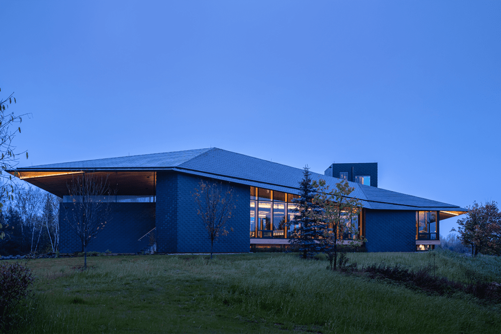 Esta arquitectura honra la conexión emocional con la tierra 
