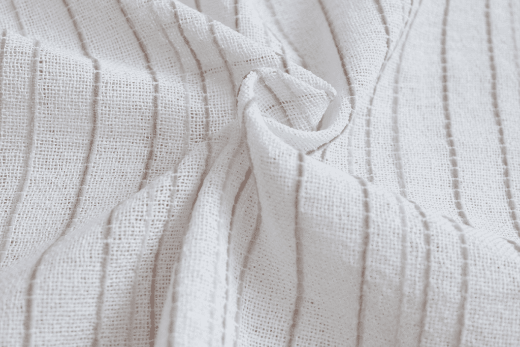 Textiles y tapetes: el toque esencial para un hogar en tendencia Textiles y tapetes: el toque esencial para un hogar en tendencia