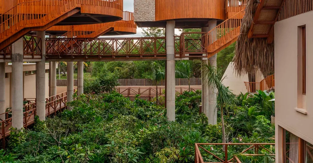 Curar espacios: el paisajismo de greenfield brinda emoción y estética