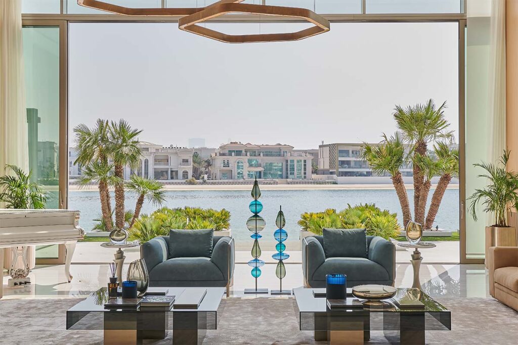 El silencio y la luz son los protagonistas de esta casa de lujo en dubái El silencio y la luz son los protagonistas de esta casa de lujo en dubái