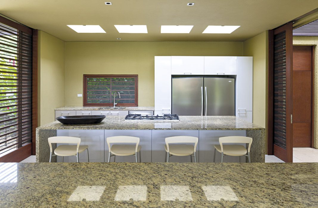 Conozca esta sorprendente casa familiar en medio de las montañas colombianas Conozca esta sorprendente casa familiar en medio de las montañas colombianas