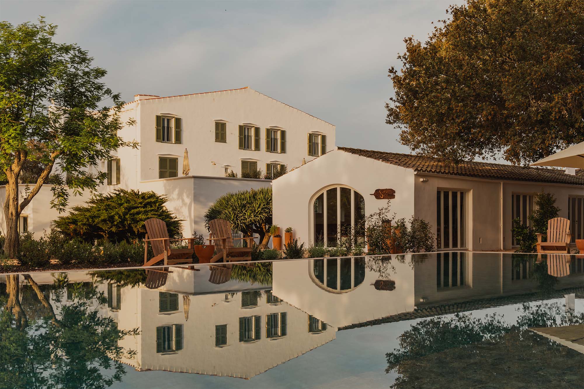 El diseño de este hotel propone la nueva elegancia de vivir con lo esencial