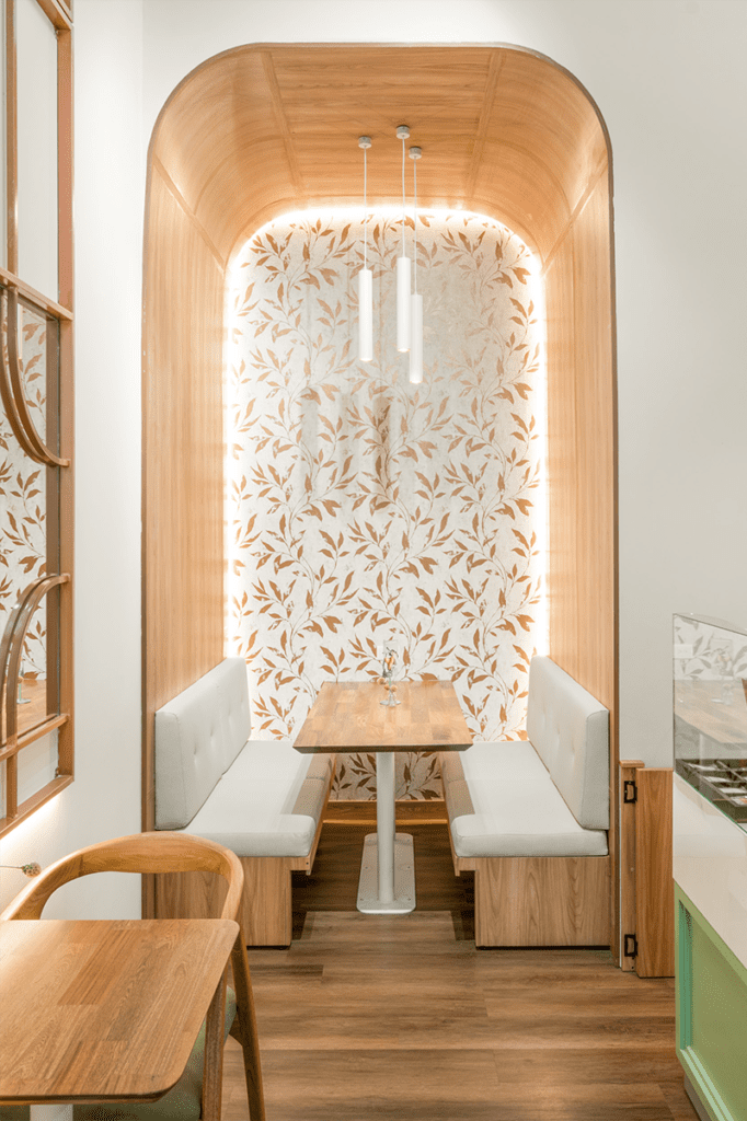 La renovación de esta pastelería en bogotá es la mezcla entre lo clásico y un entorno cálido