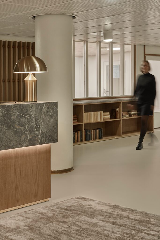 El diseño de estas oficinas en finlandia es la mezcla de un perfecto estilo contemporáneo