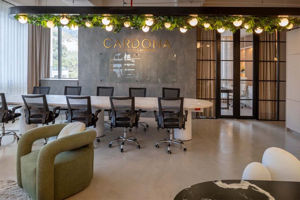 Una tienda cuyo diseño borra los límites y juega con la geometría y la luz