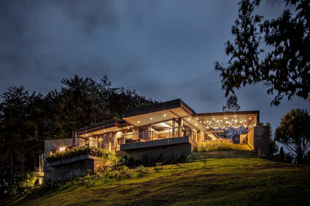 La arquitectura de la firma opus es una experiencia multiescala