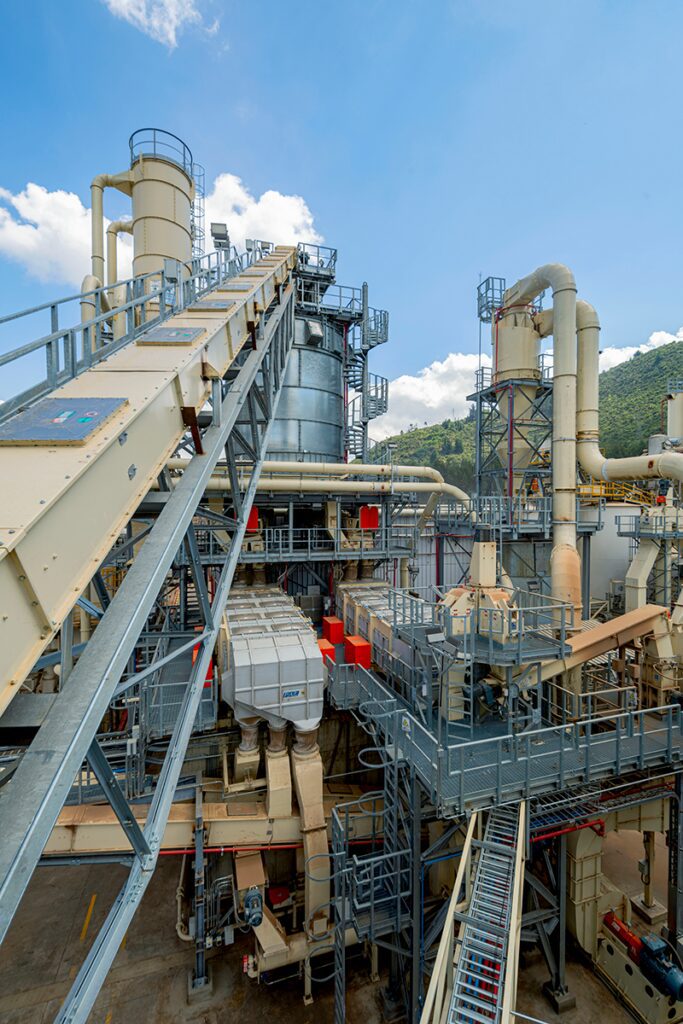 Producir un futuro mejor: reciclar materiales para lograr arquitectura de calidad