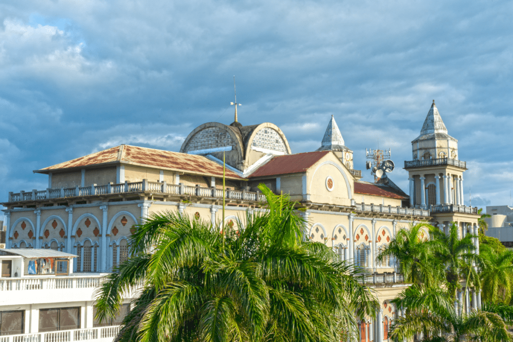 Quibdó, un destino por (re)descubrir: capital mundial de la biodiversidad y la chirimía