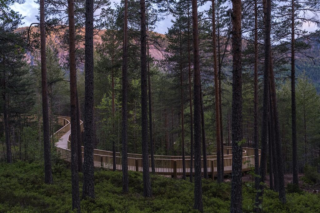 Sobre una montaña de noruega: un diseño arquitectónico en armonía con la naturaleza