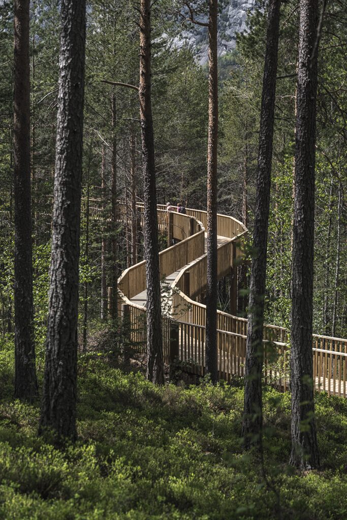 Sobre una montaña de noruega: un diseño arquitectónico en armonía con la naturaleza