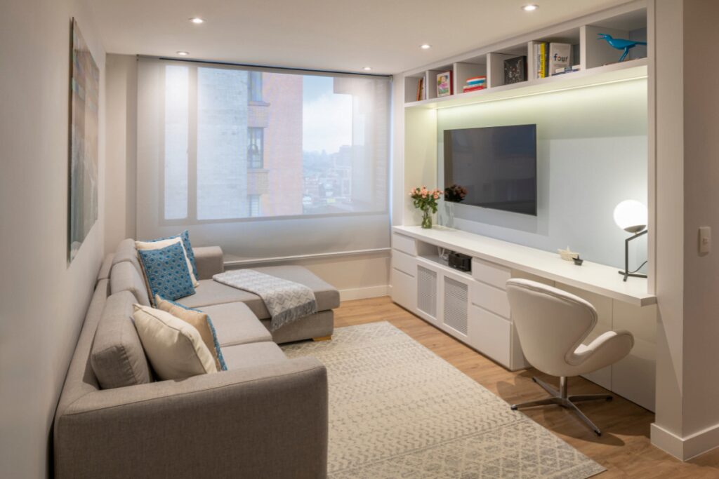 Este apartamento en bogotá se remodeló para aprovechar su vista privilegiada