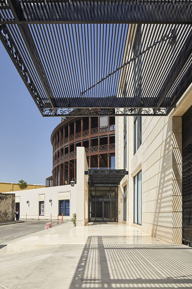 La antigua plaza de toros de cartagena ahora es un centro comercial La antigua plaza de toros de cartagena ahora es un centro comercial