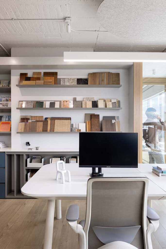 Diseño oficinas TARQ Studio