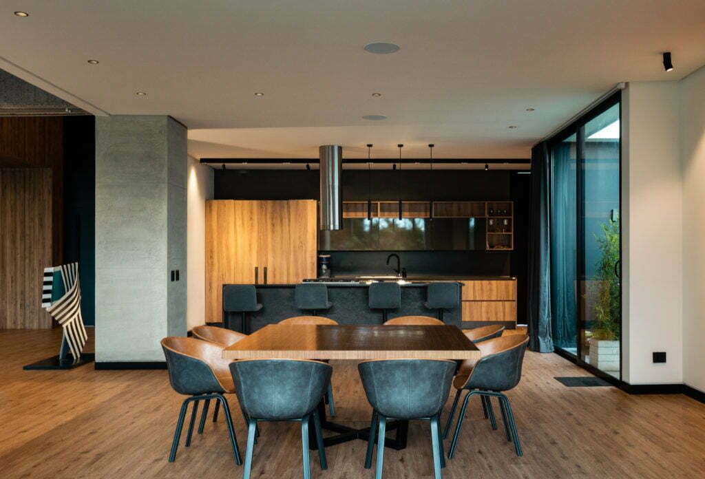 Conozca esta sorprendente casa en bucaramanga con piscina semiolímpica