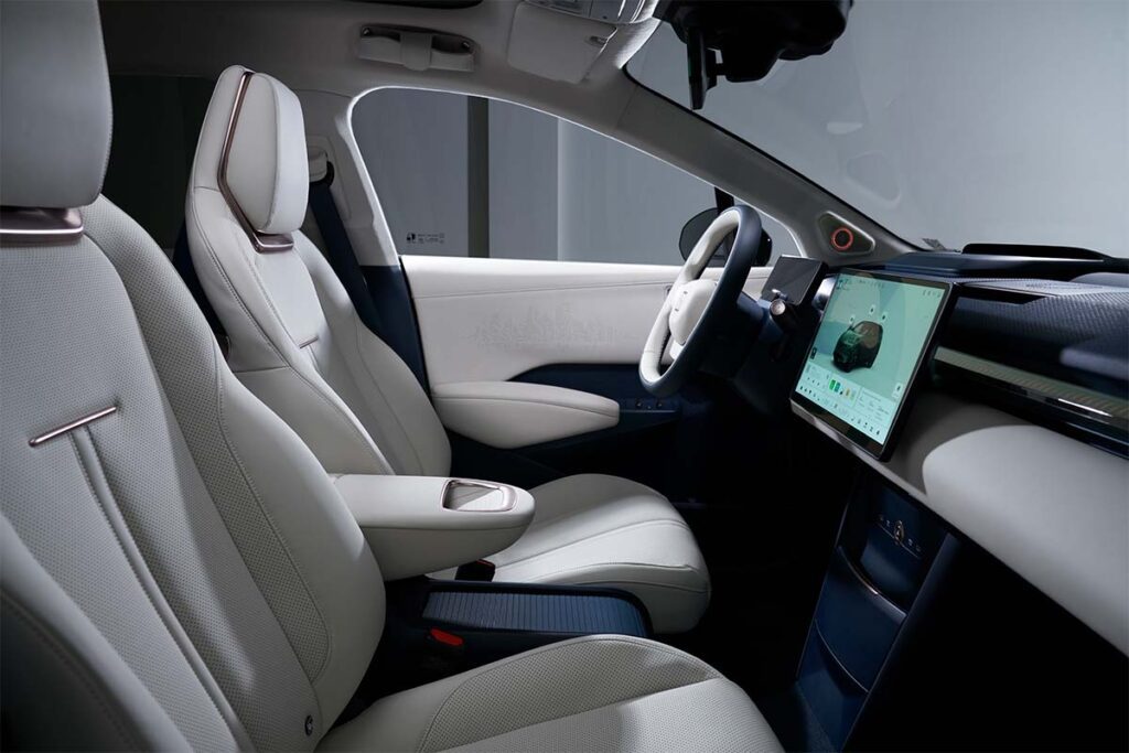 Diseño para futuro: así es el suv eléctrico zeekr x