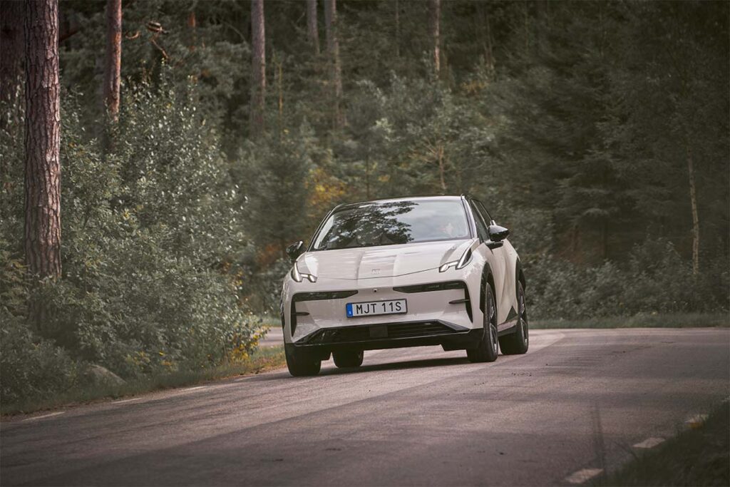 Diseño para futuro: así es el suv eléctrico zeekr x