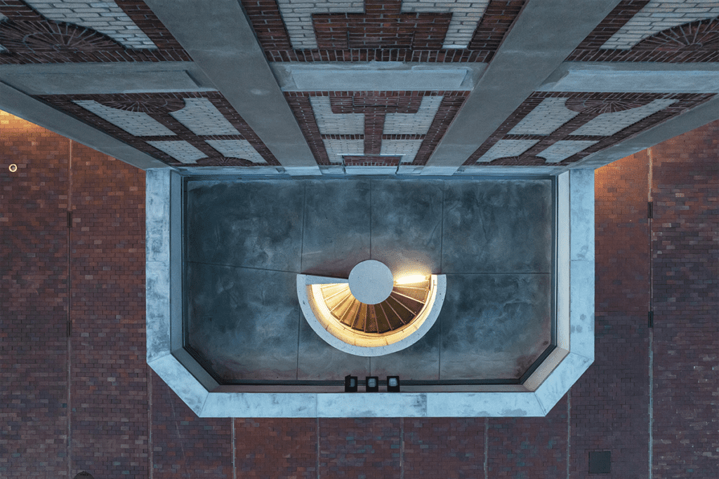 El molino cuya renovación lo convirtió en un edificio para el encuentro social