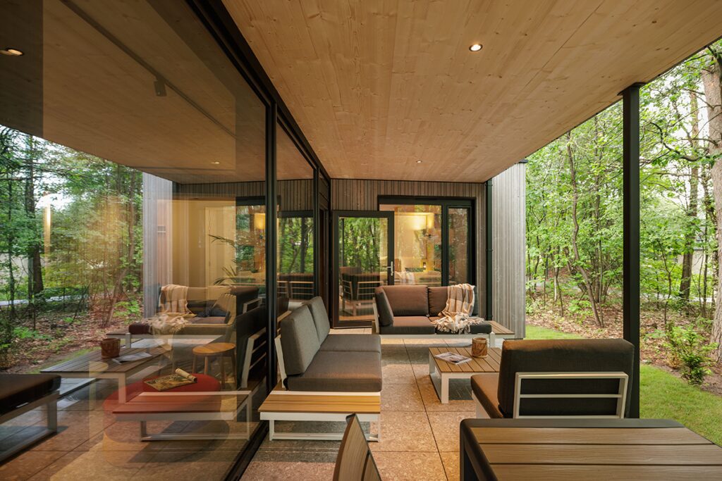 Una cabaña modular con una arquitectura simple y sostenible Una cabaña modular con una arquitectura simple y sostenible