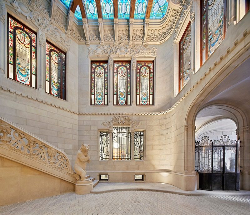 La increíble restauración de un edificio en barcelona de 1900 convertido en viviendas de lujo La increíble restauración de un edificio en barcelona de 1900 convertido en viviendas de lujo