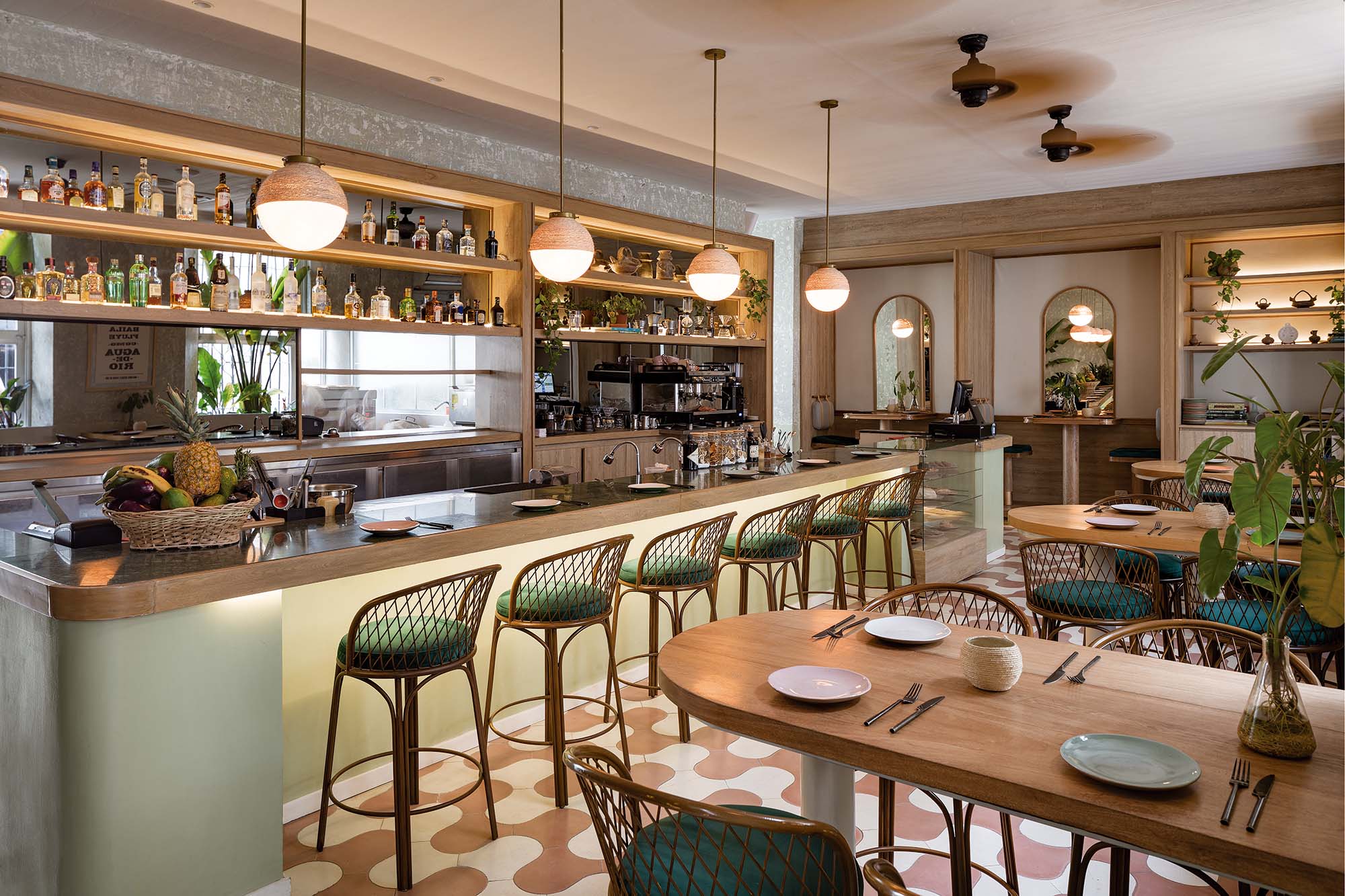 Cielo, tierra y mar se fusionan en el diseño de esta casa gastronómica