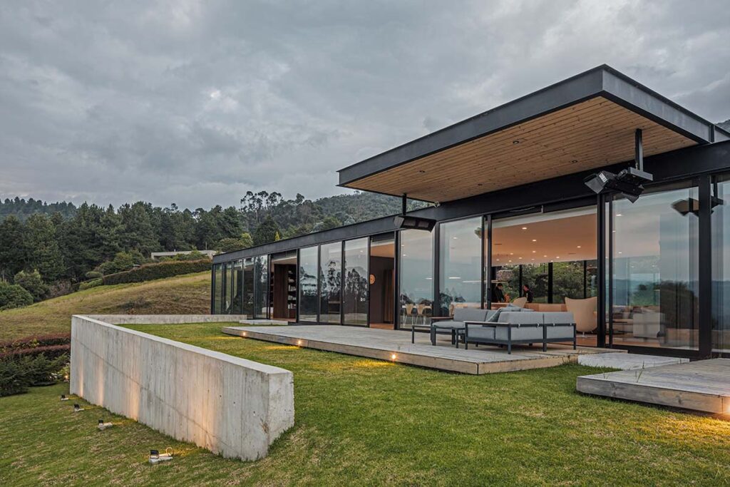 En esta casa en guasca, cundinamarca, el protagonista es el vidrio