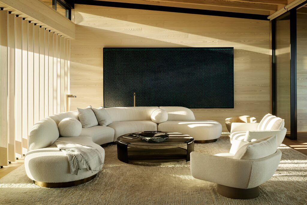 Una casa en hawái que se ubica en el medio entre la tierra y el mar Una casa en hawái que se ubica en el medio entre la tierra y el mar