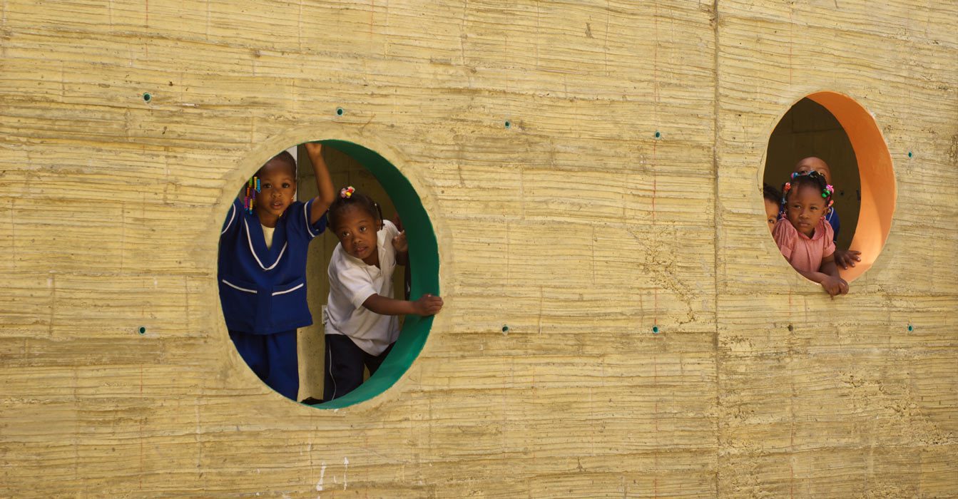 La construcción de este colegio sostenible en cauca salvó la comunidad La construcción de este colegio sostenible en cauca salvó la comunidad