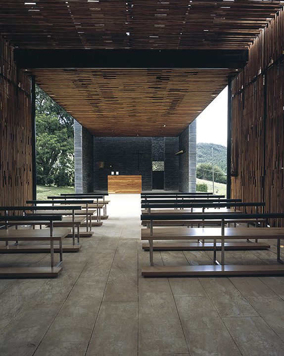El diseño arquitectónico de esta capilla en la calera lo sorprenderá
