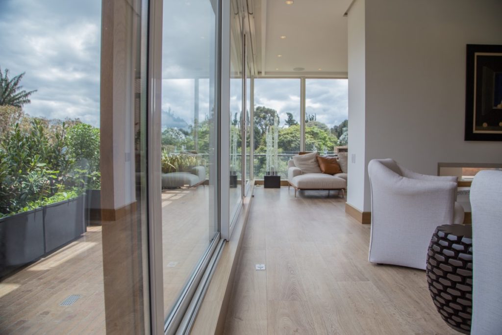 Divano, la marca colombiana de pisos resistentes y amigables con el medio ambiente