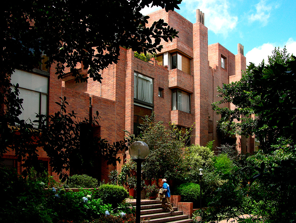 ernesto-jimenez-revista-axxis-1