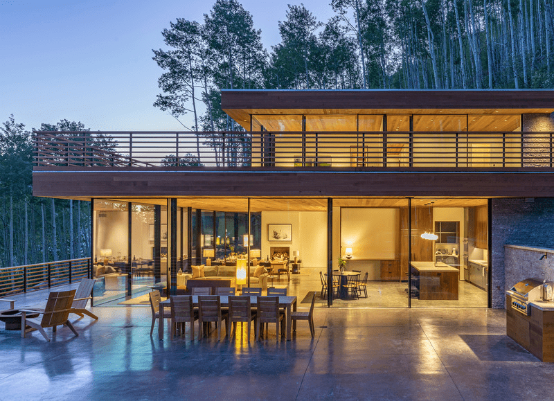 Casa mirador: un hogar cálido y familiar incrustado en medio de las montañas