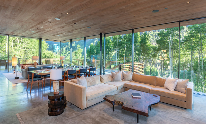 Casa mirador: un hogar cálido y familiar incrustado en medio de las montañas