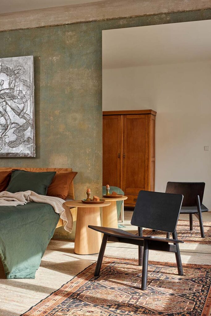 Casi cien años después, un diseñador reformó el apartamento que hizo su bisabuelo