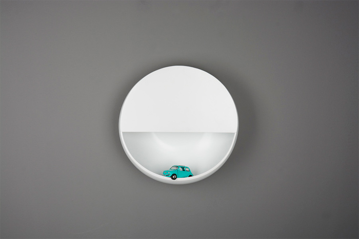 Repisa Keep por la firma de diseño alemán Kaschkasch, invitados al IMM Cologne, 2015.