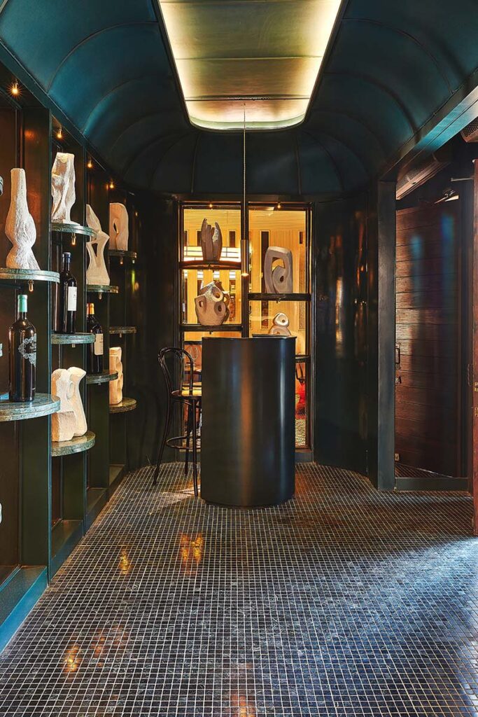 El diseño del restaurante manuel, en barranquilla, es como un viaje por el tiempo El diseño del restaurante manuel, en barranquilla, es como un viaje por el tiempo