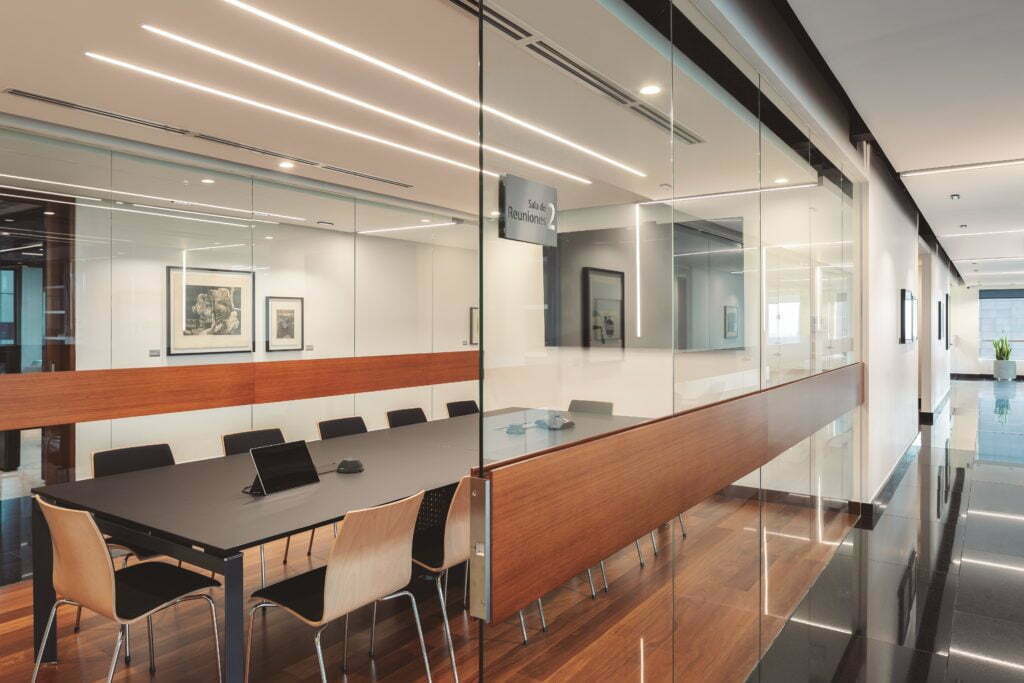 La destacada renovación de las oficinas de davivienda en bogotá