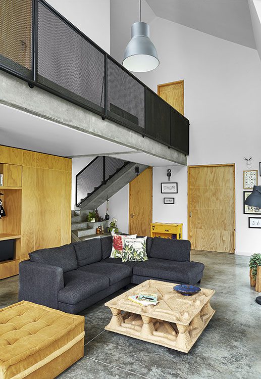 Un cálido hogar de madera en el valle de aburrá, antioquia Un cálido hogar de madera en el valle de aburrá, antioquia