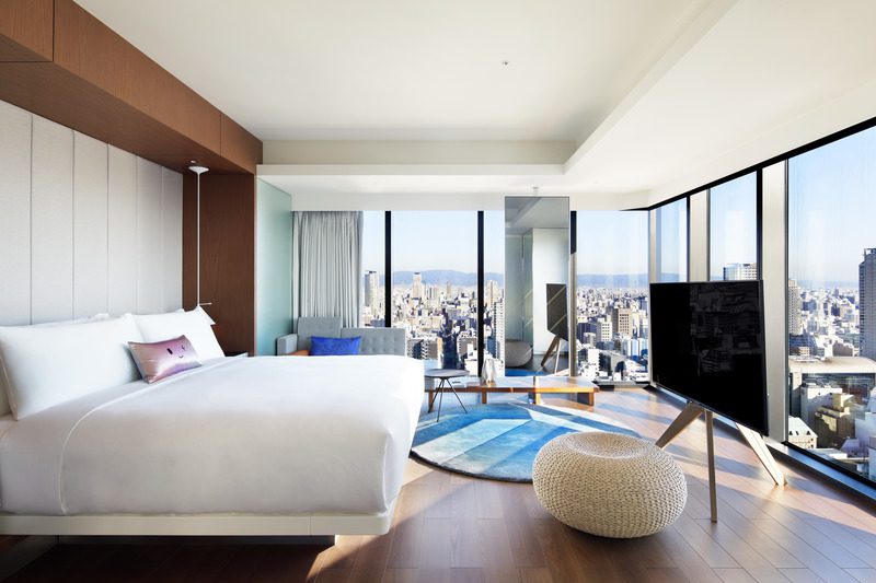 Press kit | 1472-04 - press release | designed by concrete, w hotel osaka opens its doors - concrete - commercial interior design - guestroom - photo credit: marriott international