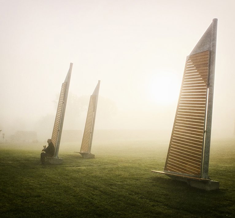 Un banco con forma de velero gana premio de diseño Revista axxis de diseño