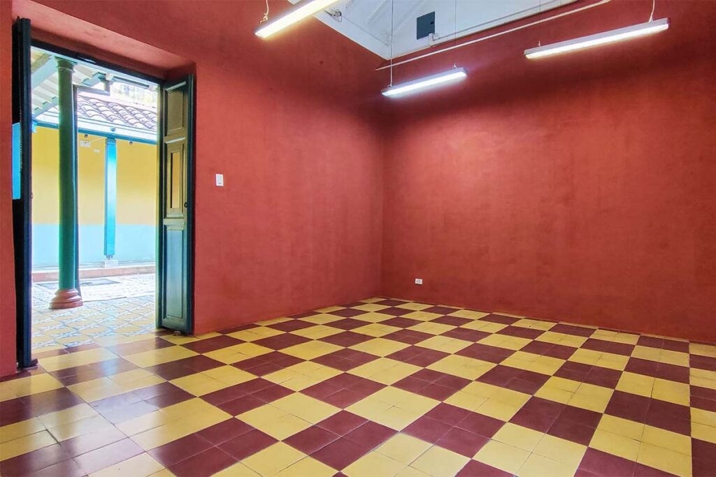 Casa Betsabé Espinal: un centro cultural que le cambia la cara al centro de Medellín 5 Casa Betsabe Espinal Fot Leo Queen 4 Casa Betsabé Espinal: un centro cultural que le cambia la cara al centro de Medellín